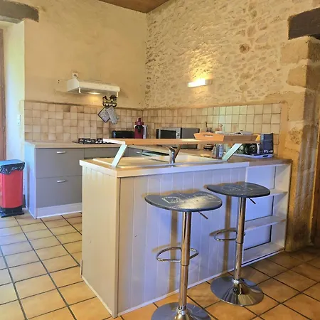 Charmante Maison Perigourdine Avec Jardin, Cheminee, Wifi Et Equipements Bebe, Proche De Sarlat - Fr-1-616-130 펜션